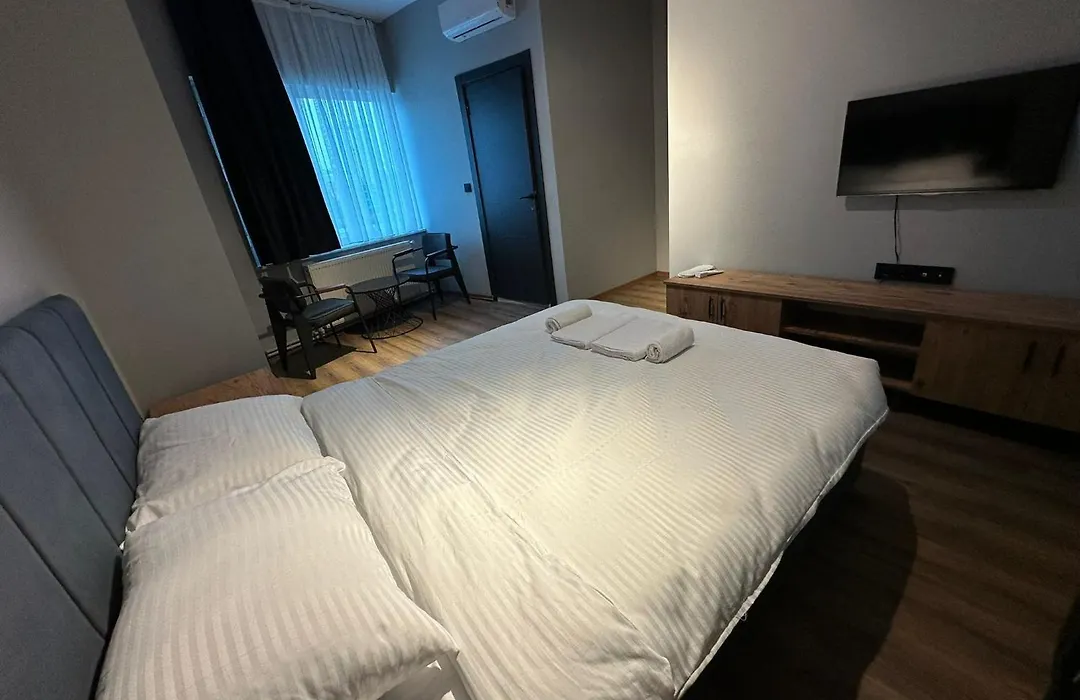 Lucca Suites Hotel-1